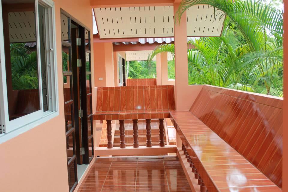 Hotel Baan Mek Lom Khao Lak Exterior foto